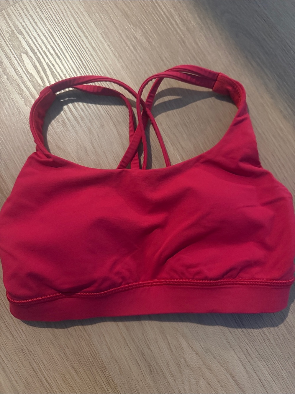 Women’s Lululemon Fuscia Strappy Sports Bra